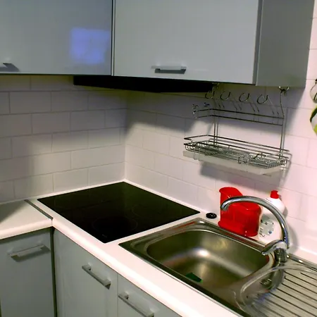Pleasant Private And Fully Equipped With Private Parking Space Close To District Kazimierz Krakow
