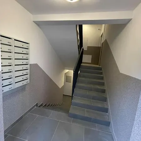 Close To The Center Apartment Krakow