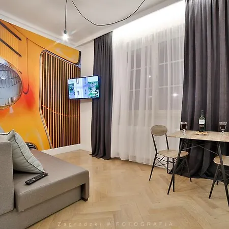 Saint Thomas Corner - By Upstairs 2* Krakow