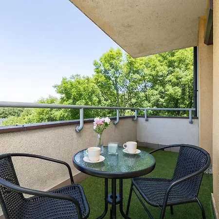 Gamers' Paradise - Modern With Parking In Cracow By Renters Krakow
