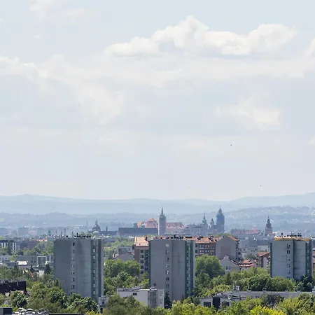 Gamers' Paradise - Modern With Parking In Cracow By Renters Apartment