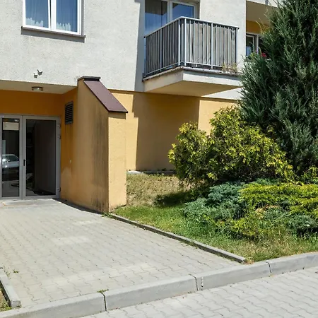 Gamers' Paradise - Modern With Parking In Cracow By Renters Apartment *