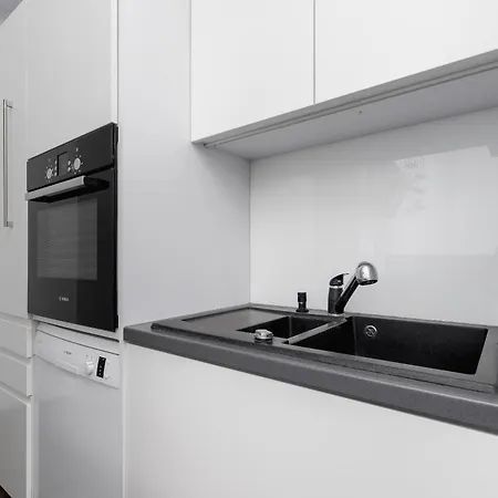 Apartment 3 Bedroom - Rynek Podgorski 15