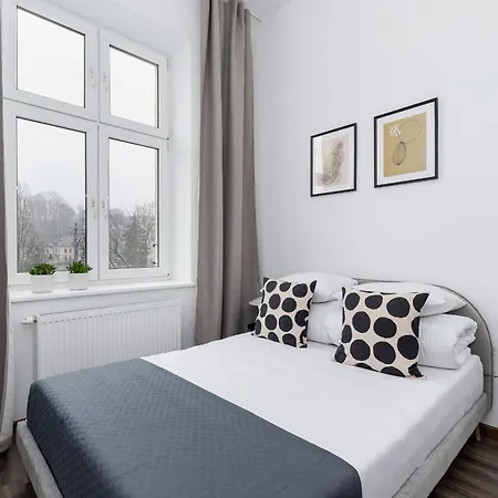Apartment 3 Bedroom - Rynek Podgorski 15 *