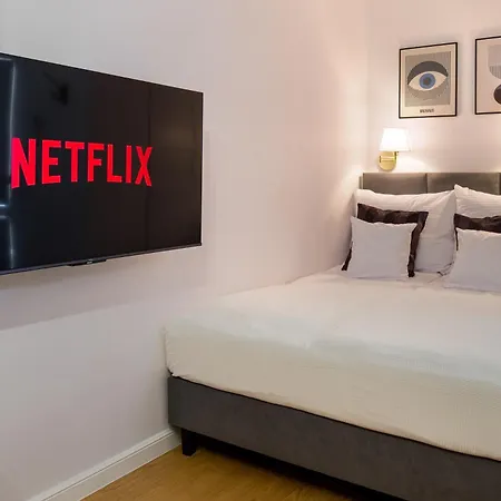 Zjawiskowy Obok Dworca Glownego Z Netflix I Ac