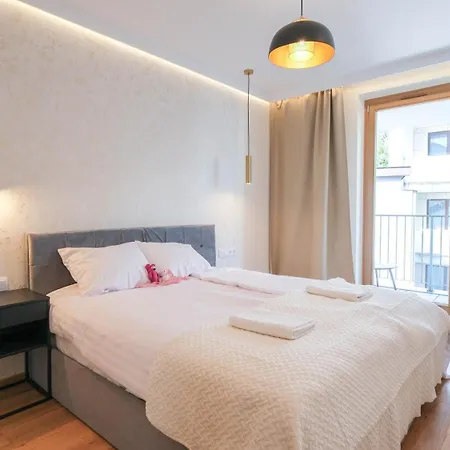 Luxury Free Parking Wawel Castle 2 Minutes Apartament