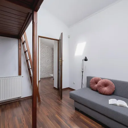 Asnyka Rodzinny Apartament W Centrum Krakowa By Renters *