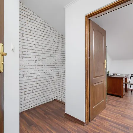 Apartment Asnyka Rodzinny Apartament W Centrum Krakowa By Renters *