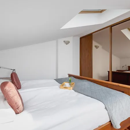 Asnyka Rodzinny Apartament W Centrum Krakowa By Renters *