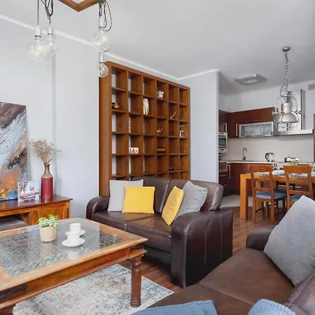 Asnyka Rodzinny Apartament W Centrum Krakowa By Renters *