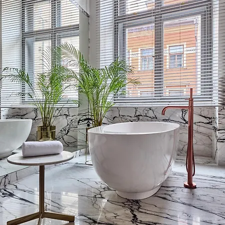 H15 Luxury Palace - Destigo 5* Krakow