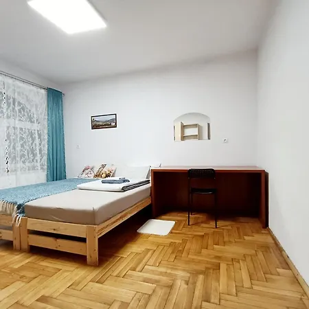 Karolina Apartament *