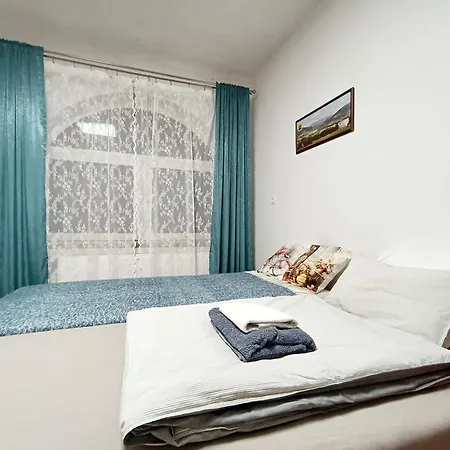 Karolina Apartament *