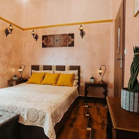 Shahrazad Apartament *
