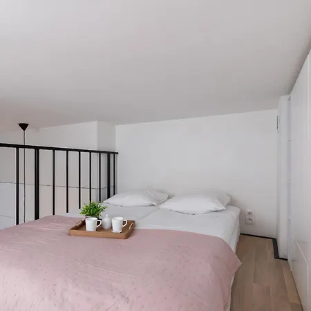 Apartment Z Klimatyzacja Na Krakowskim Kazimierzu By Renters Krakow