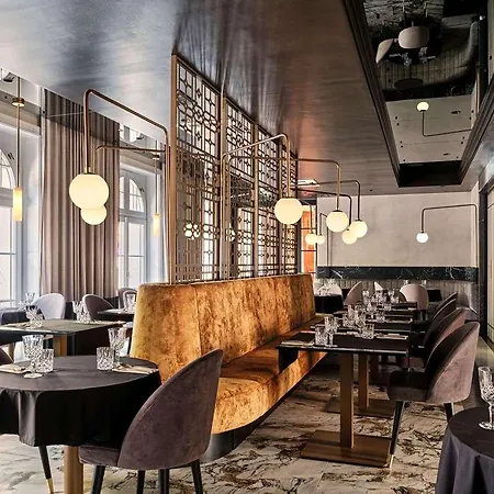 The Crown - Handwritten Collection Hotel *
