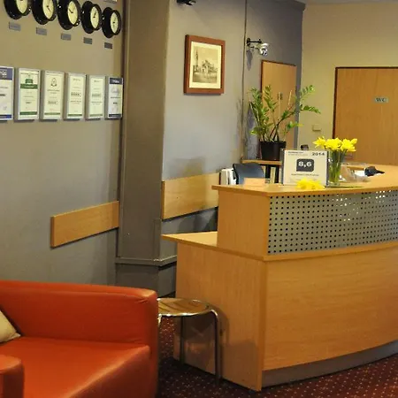 Aparthotel Maly 2*