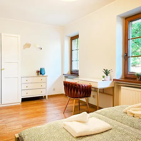 Large 2 Bedrooms And Living Room, Kazimierz District *