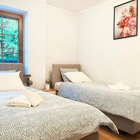 Apartament Large 2 Bedrooms And Living Room, Kazimierz District Kraków