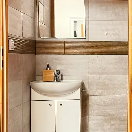 Apartament Large 2 Bedrooms And Living Room, Kazimierz District Kraków