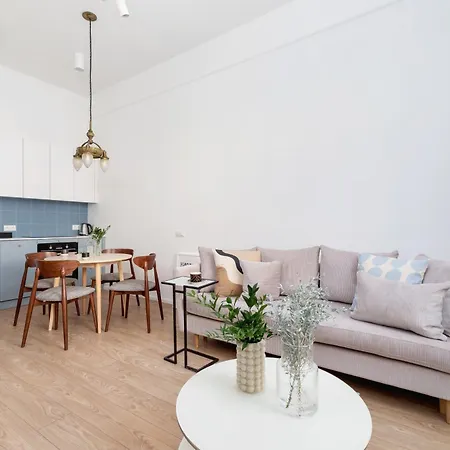 One Bedroom - Dietla 68 Street Apartment *