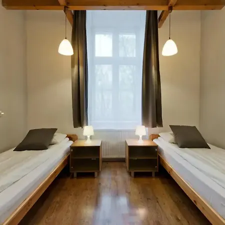 Apartment 2-bedroom - 51 Dietla Street