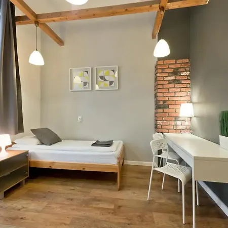 2-bedroom - 51 Dietla Street Apartment *