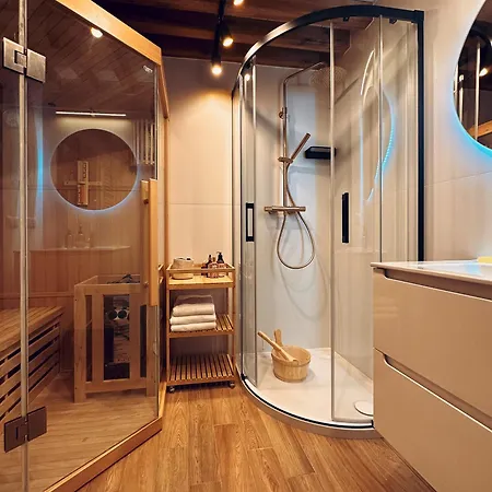 Quiet Luxury On Florianska * Krakow
