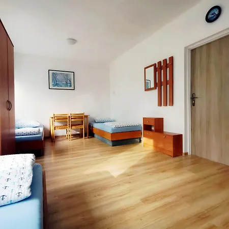Hostel Plus Hostel