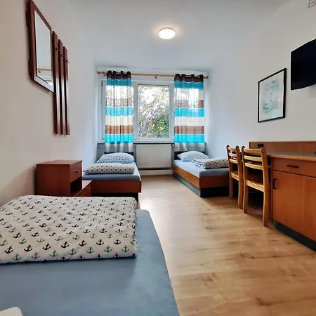 Hostel Hostel Plus *