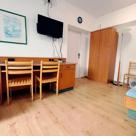 Hostel Plus