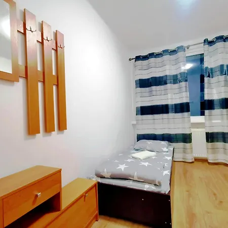 Hostel Plus