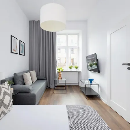 2-bedroom - Dluga 65 Street