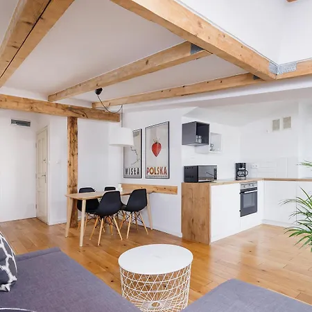 2 Bedroom With Terrace- Pilsudskiego 11 Kraków