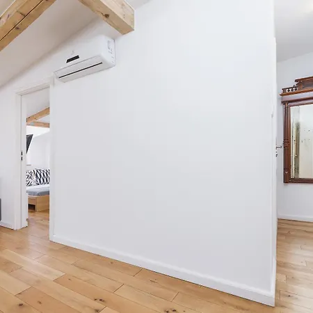 Apartament 2 Bedroom With Terrace- Pilsudskiego 11