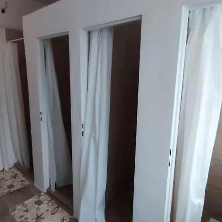 Hostel Plus