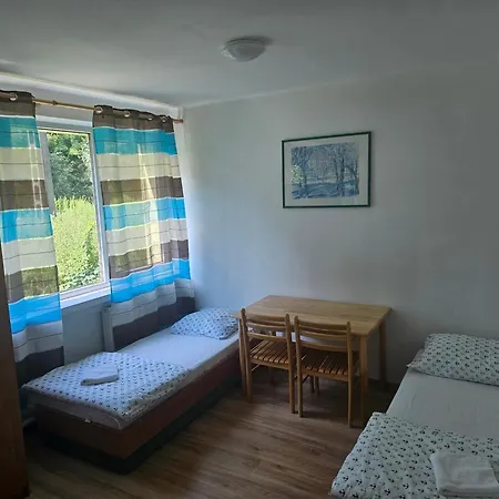 Hostel Hostel Plus *