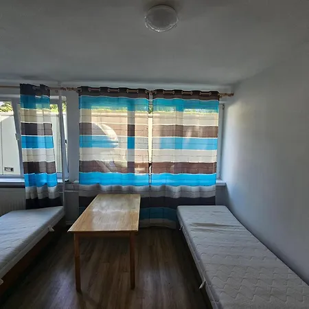 Hostel Plus *