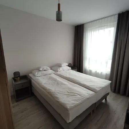 아파트 Przy Mogilskiej Z Miejscem Postojowym