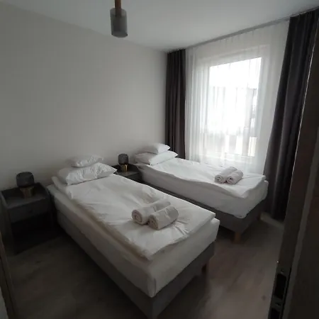 Przy Mogilskiej Z Miejscem Postojowym Apartament *