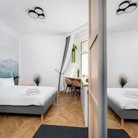 Starowislna City Centre Apartment *