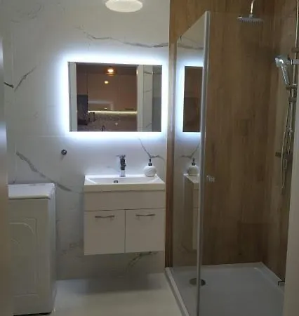 Apartament 2-osobowy Przy Plywajacych Basenach Zakrzowek Apartment Krakow