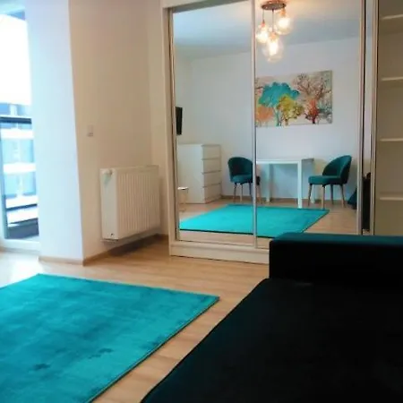 Apartamento Apartament 2-osobowy Przy Plywajacych Basenach Zakrzowek