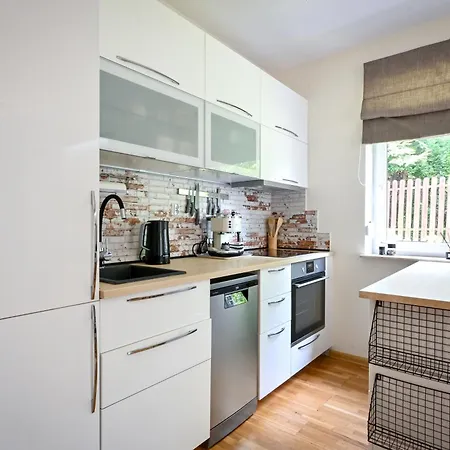 Apartment Malinowelove Aircon, 3 Rooms, Parking, Ogrod