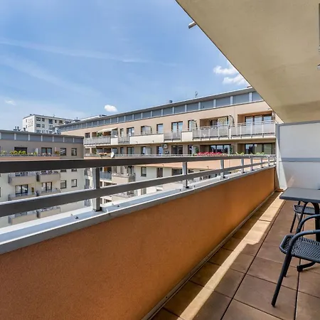 Przewoz Cosy With Terrace Apartment