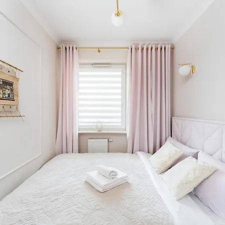 Przewoz Cosy With Terrace Apartment *