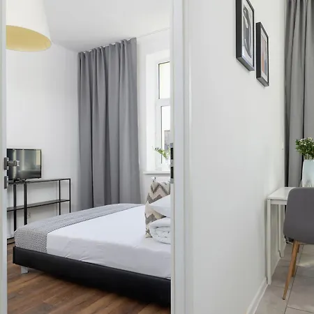 Apartament 2-bedroom - Dluga 65 *