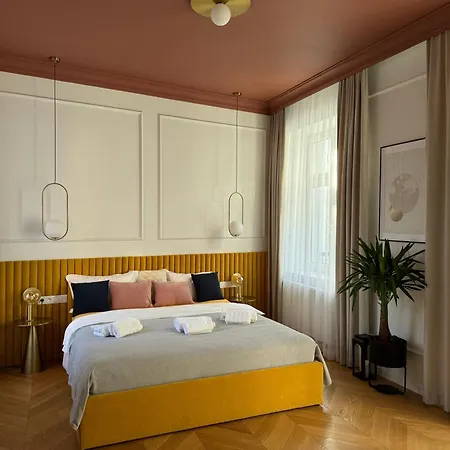 Premium In Parisian Style In The Heart Of Old * Krakow