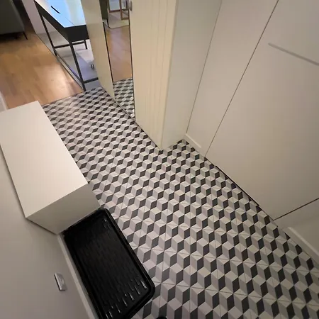 Przytulny 2 Pokojowy Apartament 46m2 W Centrum