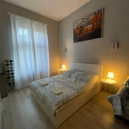 Apartment Old 1 *